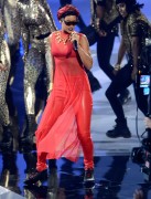 Рианна (Rihanna) performs Cockiness during the 2012 MTV Video Music Awards in L.A. 7.9.2012 (33xHQ) 9caa52209776852